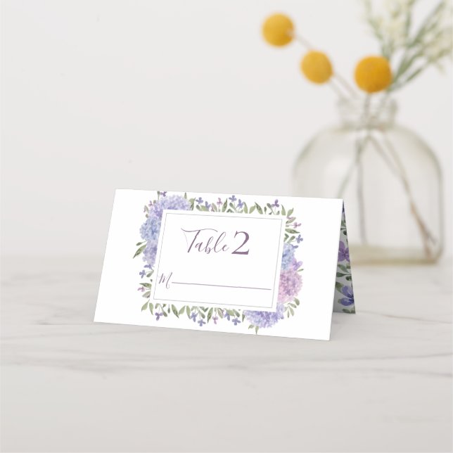 Elegant Dusty Blue & Lilac Aquarell Platzkarte (Vorderseite)