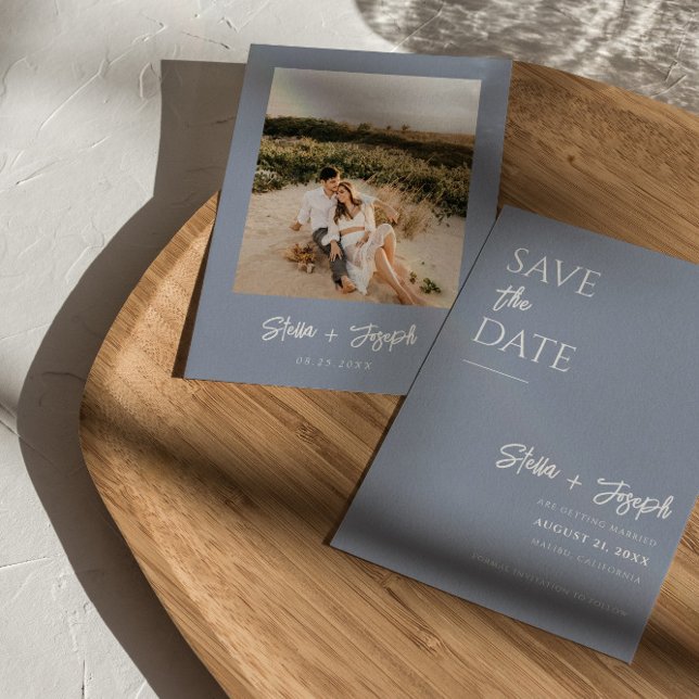 Elegant Dusty Blue Modern Boho Chic Foto Wedding Save The Date (Von Creator hochgeladen)