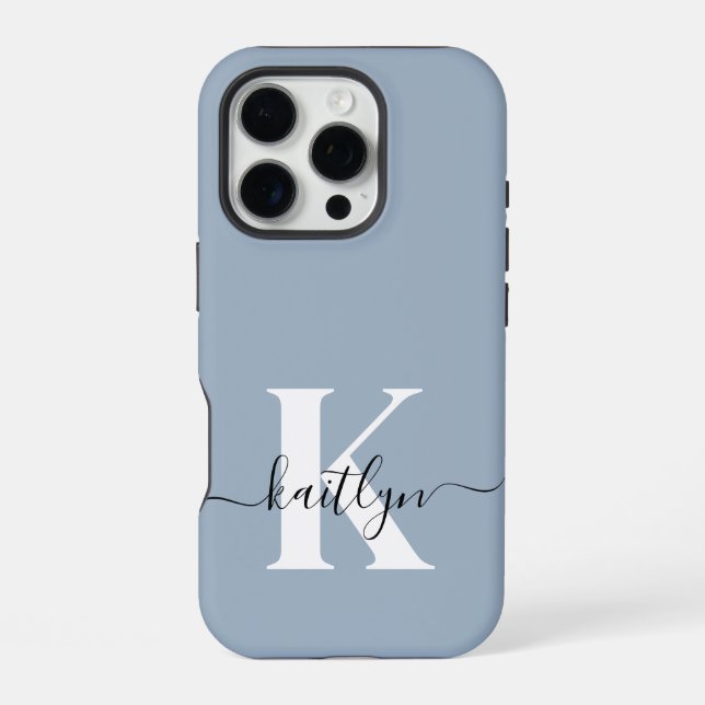 Elegant Dusty Blue Script Monogram iPhone 16 Pro Hülle (Rückseite)
