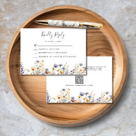 Elegant Dusty Blue Wildblumen QR Code Wedding RSVP Karte
