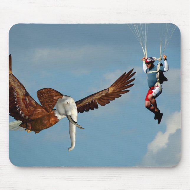 Elegant Elephant Eagle Mousepad (Vorne)