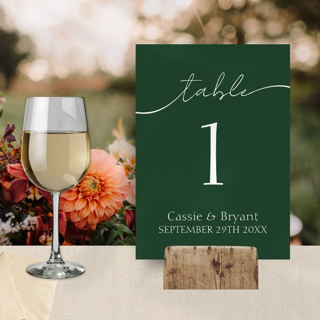 Elegant Emerald Green Script Wedding Tischnummer (Romantic Hunter Green Wedding Table Sign Cards)