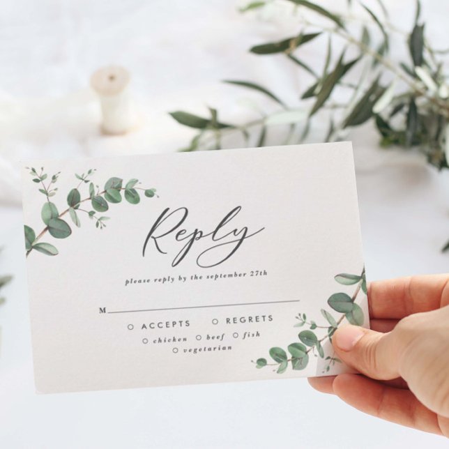 Elegant Eucalyptus Leaves Greenery Wedding RSVP Karte (Von Creator hochgeladen)