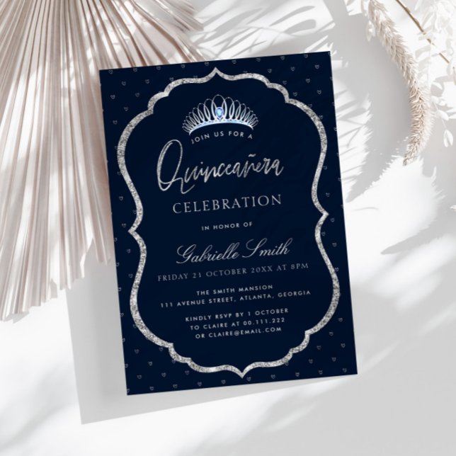 Elegant faux argent tiara Quinceanera invitation (Créateur téléchargé)