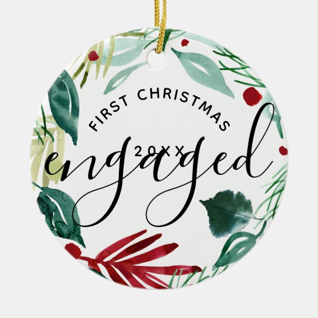 Elegant First Christmas Verlobt Greenerity Wreath Keramik Ornament (Vorne)