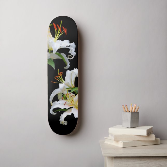 Elegant Floral Casablanca Skateboard (Wandkunst)
