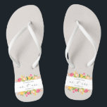 Elegant Floral Mr & Mrs Wedding| Flip Flops<br><div class="desc">Für weitere Anpassungen klicken Sie bitte auf die Schaltfläche "Anpassen" und verwenden Sie unser Designwerkzeug, um diese Vorlage zu ändern. Wenn die Optionen verfügbar sind, können Sie Text und Bild ändern, indem Sie einfach auf "Text oder Bild hier bearbeiten/entfernen" klicken und Ihre eigenen hinzufügen. Wenn Sie möchten, dass dieses Design...</div>