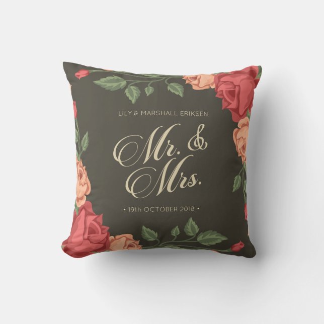 Elegant Floral Mr. & Mrs. Wedding | Kissen (Vorderseite)