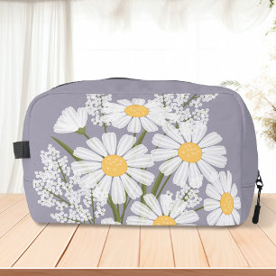 Elegant Floral White Daisies on Lavender Waschbeutel