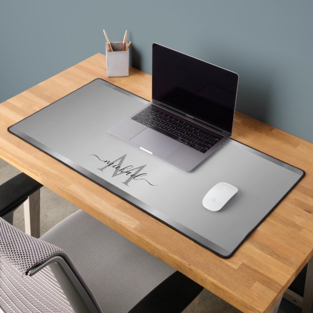 Elegant Glamorous Silver Custom Name Monogram (Bureau 2)