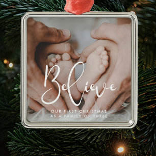 Elegant glaube Erste Weihnachten als eine Familie  Ornament Aus Metall