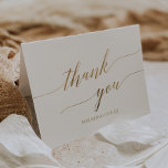Elegant Gold Calligraphy DJ Dankeschön Card Dankeskarte<br><div class="desc">Diese elegante Gold-Kalligraphie DJ Dankeschön-Karte ist perfekt für eine einfache Hochzeit. Das neutrale Design besticht durch eine minimalistische Karte,  die mit romantischen und skurrilen Imitaten mit Goldfolien-Typografie dekoriert ist.</div>