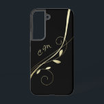 Elegant Gold Leaf Swirl Black Monogram Samsung Galaxy Hülle<br><div class="desc">Hier ist ein elegantes Gehäuse,  das mit einem modernen Goldene Blattwirl auf einem dramatischen schwarzen Hintergrund ausgestattet ist. Ihre zweistellige Monografie ist an der verlassen Seite in passendem hellen Gold.</div>