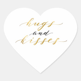 Elegant Gold Letters Hugs and Kisses Herz-Aufkleber