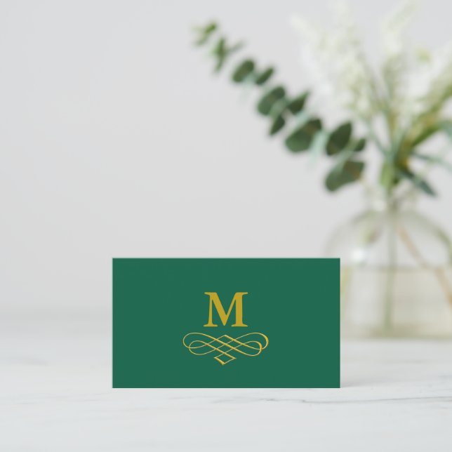 Elegant Gold Monogram and Calligraphy Visitenkarte (Stehend Vorderseite)