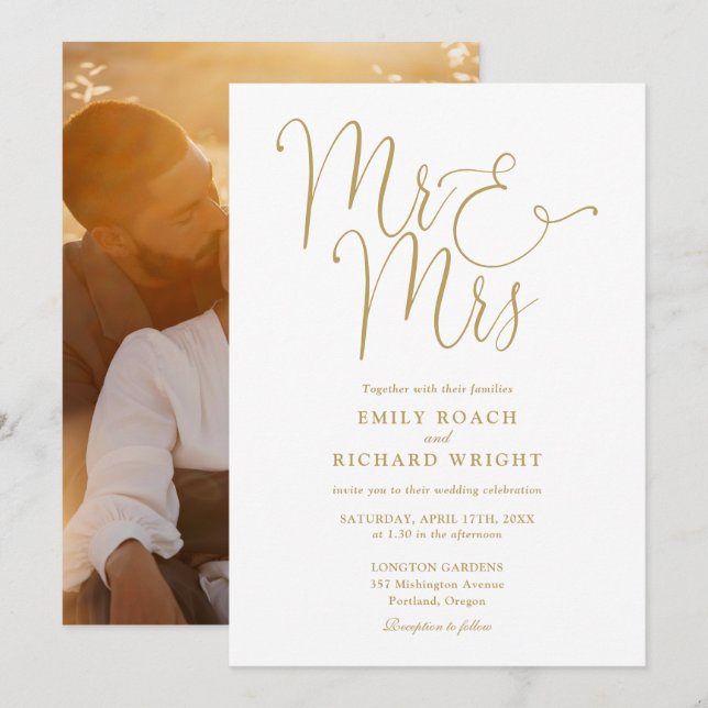 Elegant Gold Script Mr. and Mrs. Foto Wedding Einladung (Vorne/Hinten)
