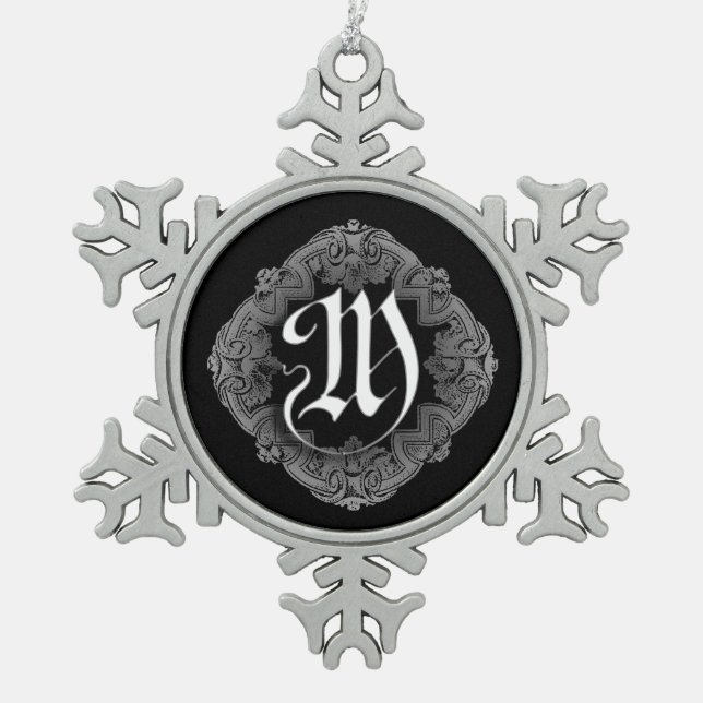 Elegant Goth Initial M Snowflake Schneeflocken Zinn-Ornament (Vorderseite)