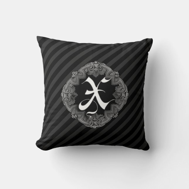 Elegant Goth Initial X Throw Kissen (Vorderseite)
