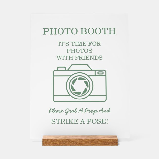 Elegant Green Botanical Wreath Wedding Photo Booth (Recto)