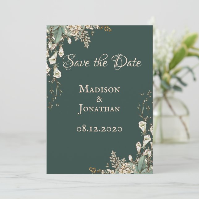 Elegant Green Floral Script Wedding Save The Date (Stehend Vorderseite)
