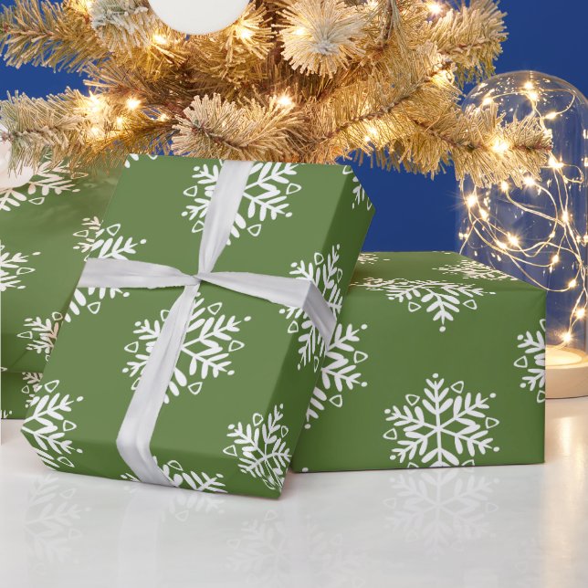Elegant Green White Silver Snowflake Weihnachten Geschenkpapier (Feiertage)