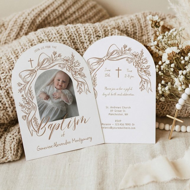 Elegant Hand-Drawn Floral Bow Arch Baptism Photo Einladung (Elegant Hand-Drawn Floral Bow Arch Baptism Photo Invitation)