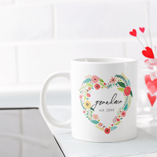 Elegant Heart Shape Flowers Grandma Est Jumbo-Tasse (Elegant Heart Shape Flowers Grandma Est Giant Coffee Mug)
