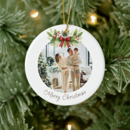 Elegant Holly & Red Bow Christmas - Keramik Ornament