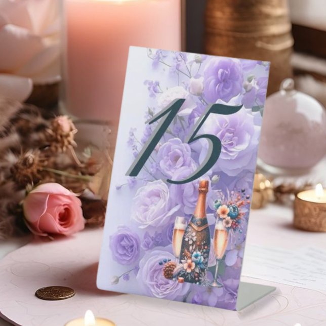 Elegant Lavender Purple Floral Wedding Table Numbe Sockelschild (Von Creator hochgeladen)