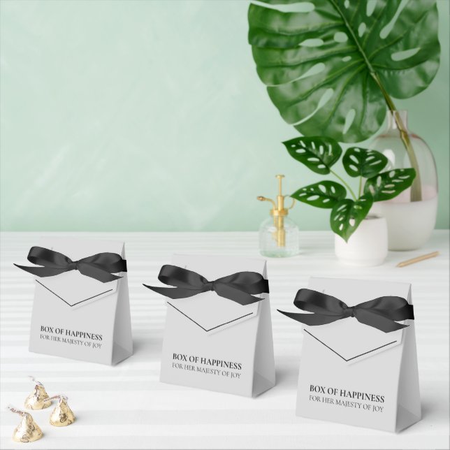 Elegant Light Gray Birthday Party Design Geschenkschachtel (Zahlreiche)