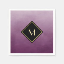 Elegant Lila mit einfachem Goldmonogramm