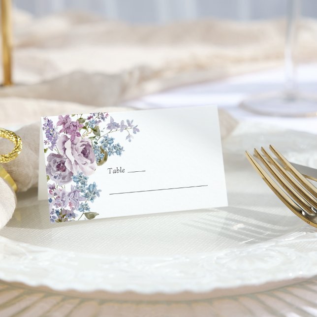 Elegant Lilac Wedding Platzkarte (Elegant Lilac Floral Wedding Place Card by Painted Paperie
)