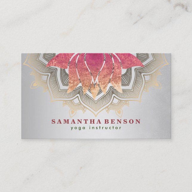 Elegant Lotus Blume Mandala Logo Yoga Instructor Visitenkarte (Vorderseite)