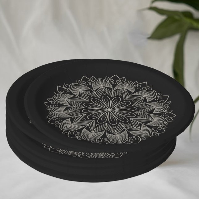Elegant Mandala Indian Boho Chic Black Wedding Pappteller (Von Creator hochgeladen)