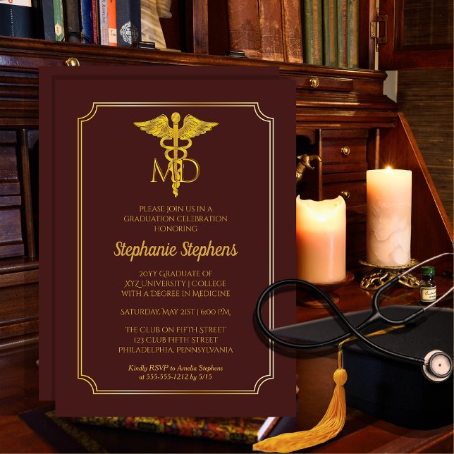Elegant Maroon Gold MD Physician Graduation Party Einladung (Elegant Maroon and Gold Tone "MD" Physician | Doctor Graduation Announcement | Party Invitation)