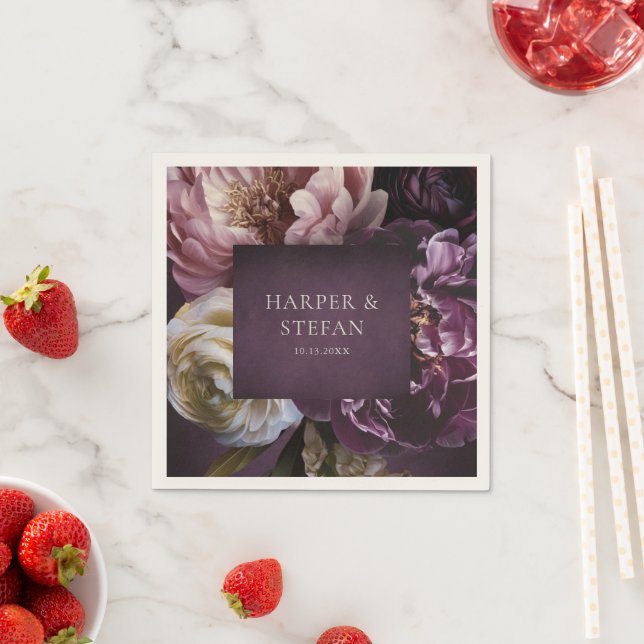 Elegant Maximalist Purple Floral Wedding Serviette (Beispiel)
