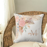 Elegant Mit Monogramm Kissen<br><div class="desc">Dieses elegante Kissen ist mit Aquarellgras, Eukalyptusblüten und Rosa Blumen geschmückt. Einfach mit Ihrem Monogramm und Namen anpassbar. Weil wir unsere Kunstwerke erstellen, werden Sie dieses exakte Bild von anderen Designern nicht finden. Original Wasserfarbe © Michele Davies.</div>