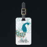 Elegant Modern Damask Peacock Personalisiert Gepäckanhänger<br><div class="desc">Hellblauer und weißer Damast-Hintergrund illustriert mit einem herrlichen Pfau. Personalisieren Sie es mit Ihrem Namen oder Monogramm. Clipart von Riefka Design.</div>