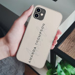 Elegant modern Personalisiert mit Name Monogram Case-Mate iPhone 14 Hülle<br><div class="desc">Erhöhen Sie den Schutz und den Stil Ihres iPhone mit unserem Soft Cream Natural Oatfood Elegant Modern Personalisiert mit Name Monogram Case-Mate iPhone Case. Dieses sorgfältig gestaltete Gehäuse verbindet die moderne Ästhetik mit einer personalisierten Touch und ist somit ein raffiniertes und praktisches Zubehör für Ihr Gerät. Dieses iPhone-Gehäuse mit Ihrem...</div>