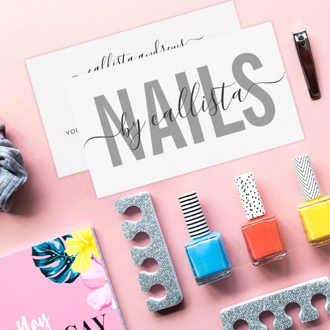 Elegant Modern Simple Typography Nail Artist Visitenkarte (Von Creator hochgeladen)