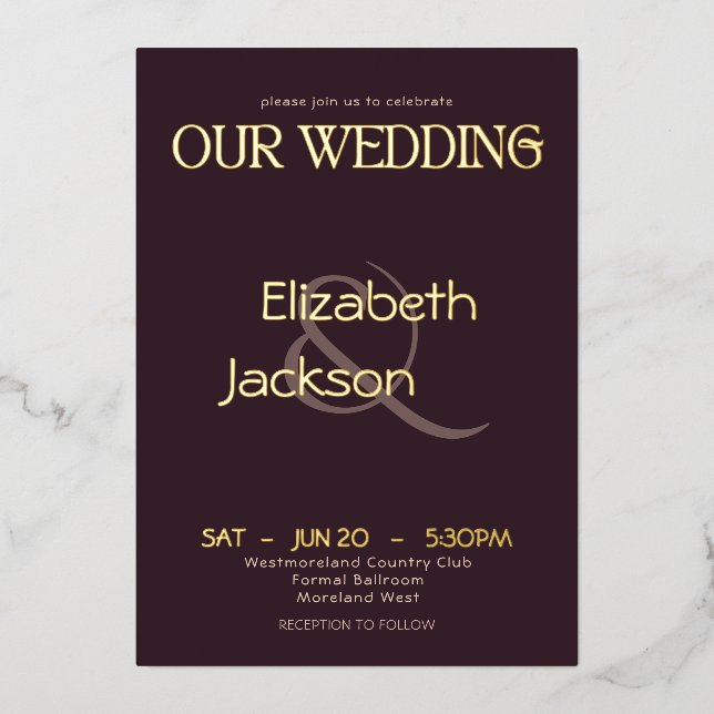 Elegant Modern Typography Plum Noir Wedding Gold Folieneinladung (Vorderseite)