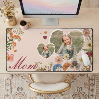 Elegant Mom Floral Wildflower Heart Photo Collage  Schreibtischunterlage