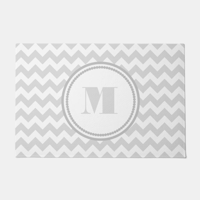 Elegant Monogram Gray Zickzack Fußmatte (Vorderseite)