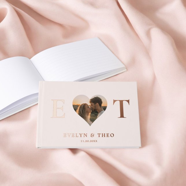 Élégant Monogram Heart Blush Mariage Livre d'invit (Créateur téléchargé)
