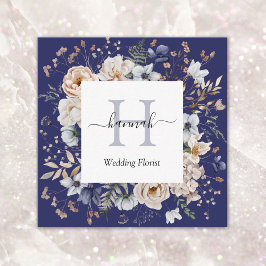 Elegant Monogram Pretty Beige Blue Flowers Floral Quadratische Visitenkarte