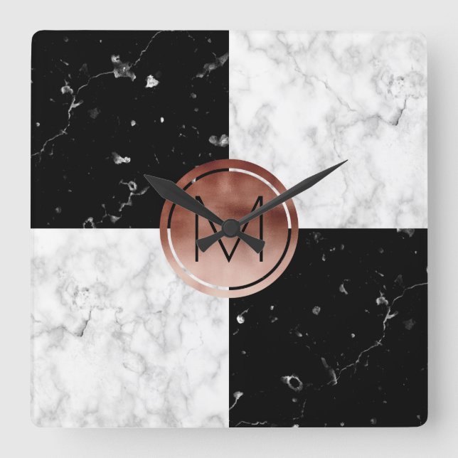 Elegant monogram rose gold black white marble quadratische wanduhr (Vorderseite)