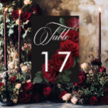Elegant Moody Blood Rote Rosen floral Tischnummer<br><div class="desc">Mit unserer zauberhaften Hochzeitskarte können Sie Ihre gotisch inspirierte Feier mit zeitloser Eleganz feiern. Ein weicher schwarzer Hintergrund bietet die perfekte Leinwand für einen fesselnden, aber dennoch schlichten Bouquet. Stellen Sie sich ein Arrangement aus gedämpfter rote Rose vor, bei der sich reiche rote Farbtöne mit dunkelgrünem Blattwerk vermischen. Dieses ätherische...</div>