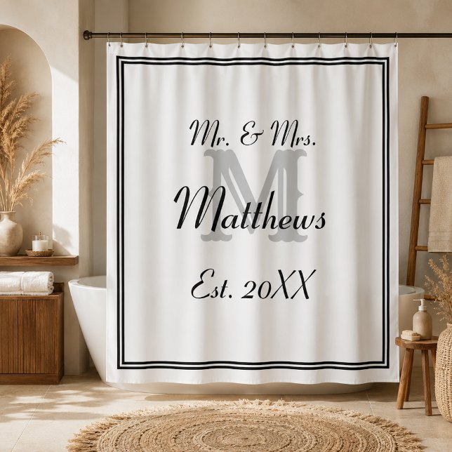 Elegant Mr. und Mrs. Monogram Duschvorhang (Von Creator hochgeladen)
