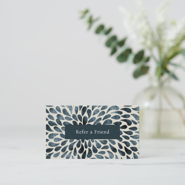 Elegant Navy Blue Abstrakt Modern Empfehlungskarte (Stehend Vorderseite)