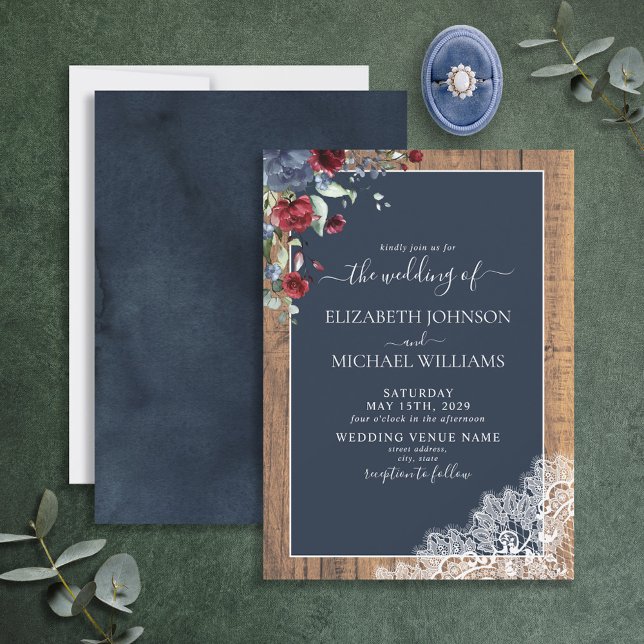Elegant Navy Blue Burgundy Wood Script Wedding Einladung (Von Creator hochgeladen)